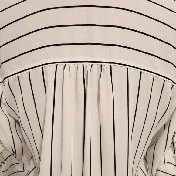 Maurices White And Black Striped Long Sleeved Blouse | Size L - Picture 5 of 8